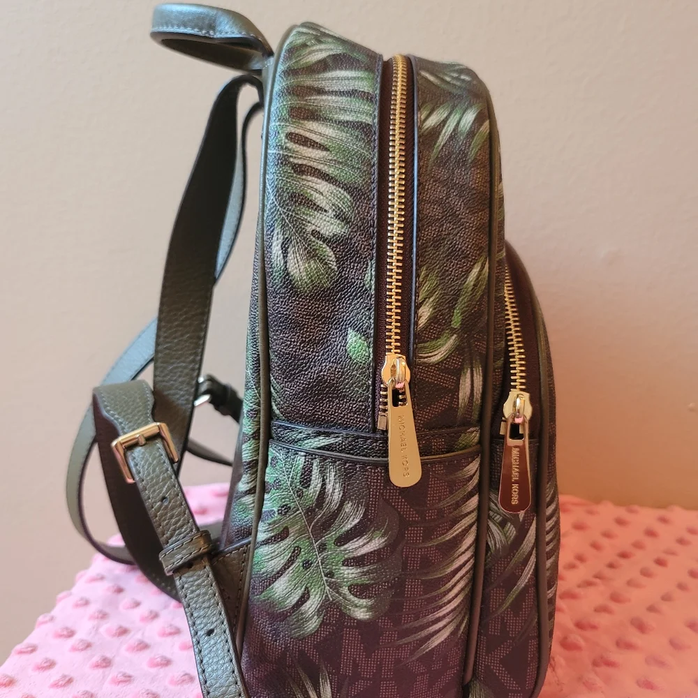 Michael Kors medium Backpack - Picture 10 of 12
